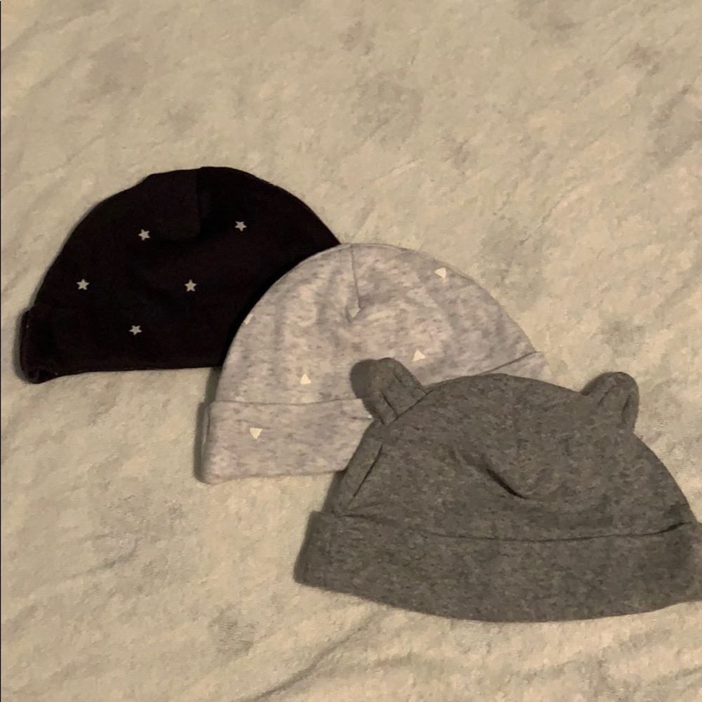 Lot of 3 hats